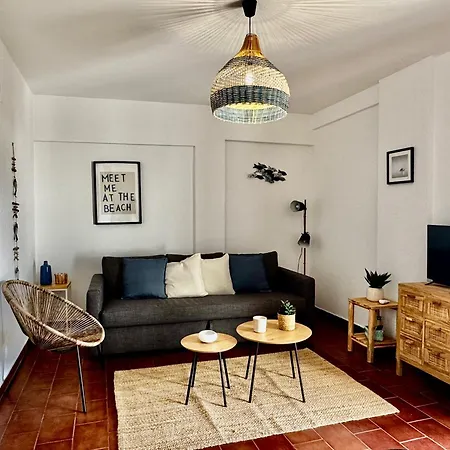 O Mar A Dois Minutos * Praia Da Luz